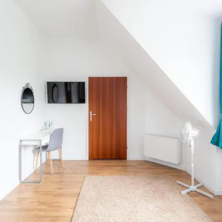 Seaside Victus Walk To The Pier By Renters شقة سوبوت